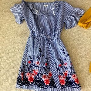 A blue and white with flowers summer dress. Size 6